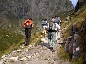 AL RIFUGIO BENIGNI CON SALITA A CIMA VALPIANELLA E PASSAGGIO AI PIANI DELL'AVARO il 13 settembre 2009 - FOTOGALLERY